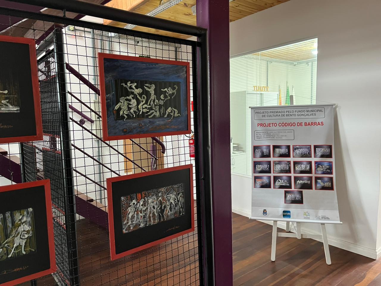 Gallery Art Display Frames